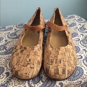 A'RCOPEDICO Natural Cork Flats